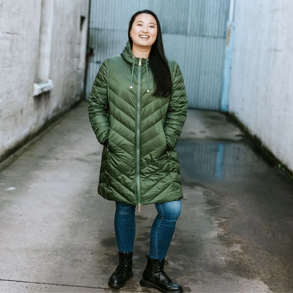 Arnie Women's 90/10 Reversible Down Coat - Cypress/Purple Fleur
