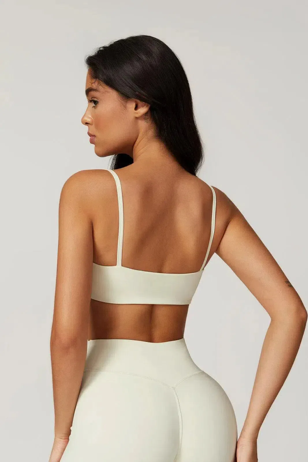 Fede – Four-way stretch – Seamless gym bra