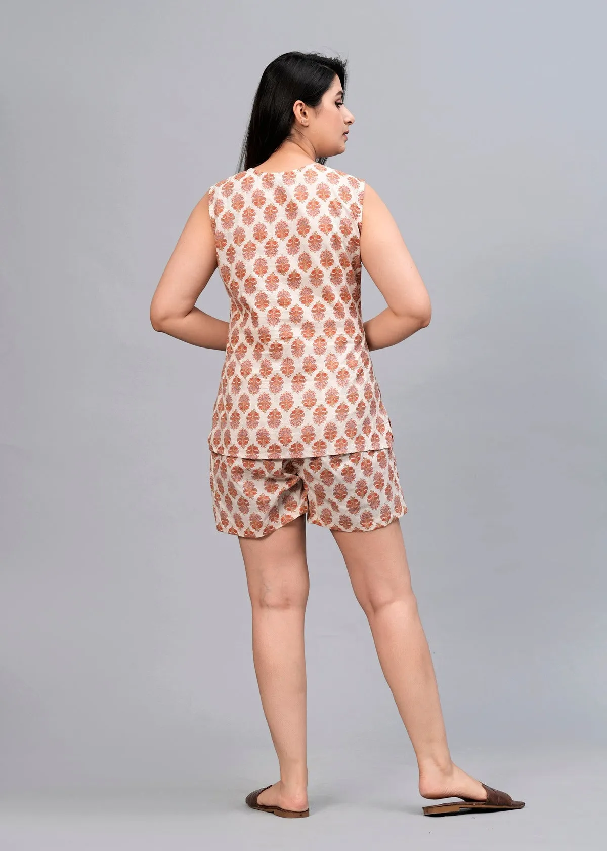 Women Off white & Peach Printed Night suit