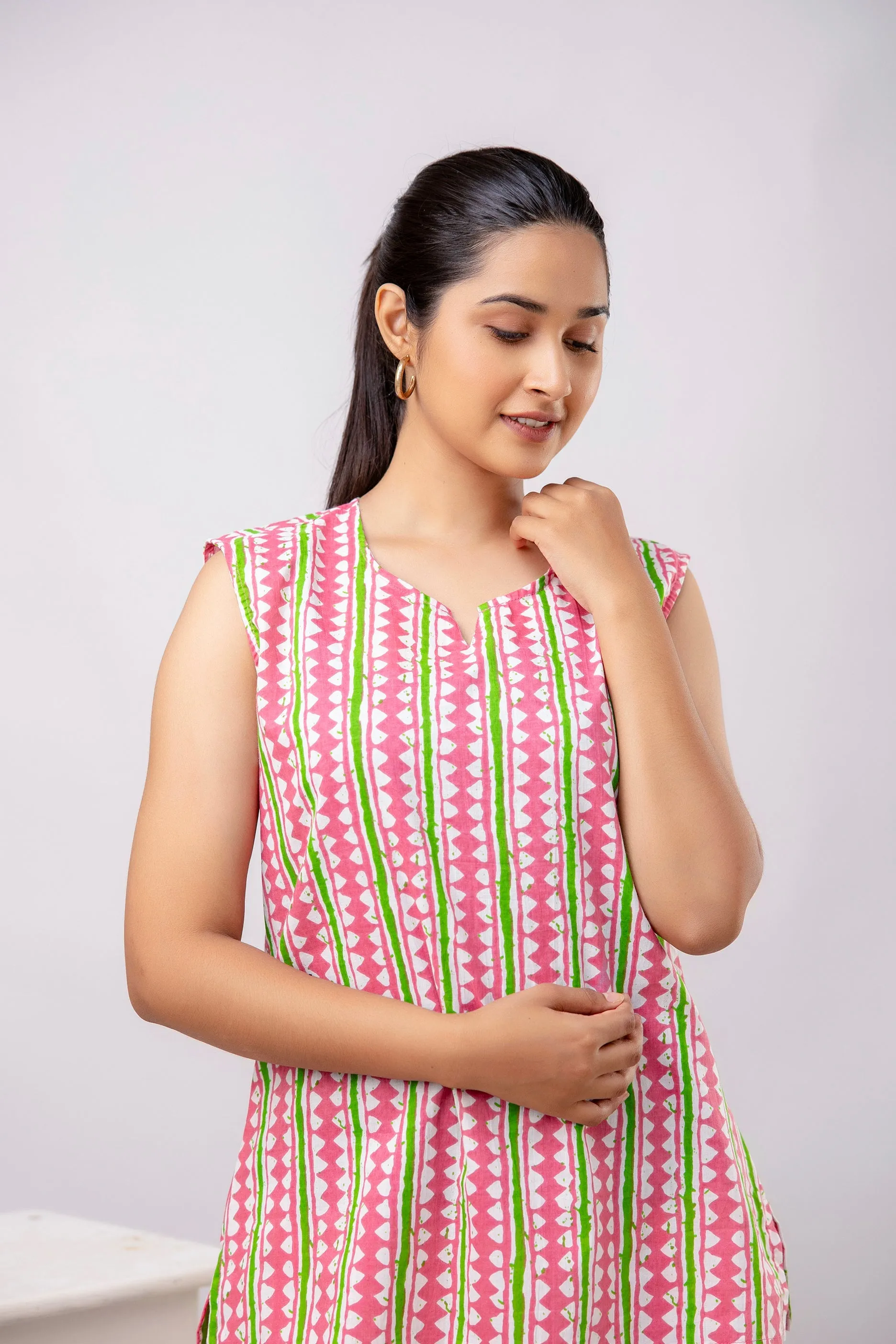 Women Pink &  Green Striped Printed Night Suit (SHKY1039)